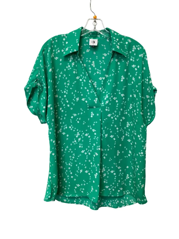 Top Short Sleeve By Cabi In Green, Size: M