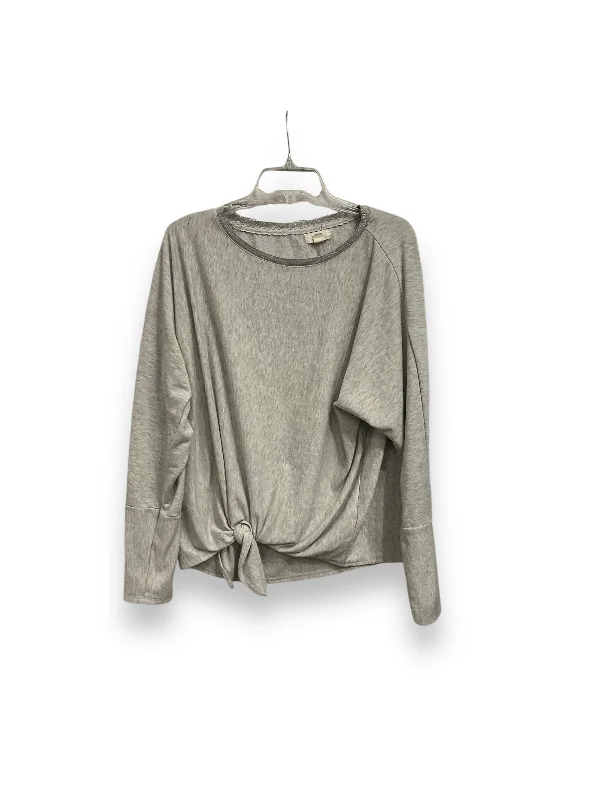 Top Long Sleeve By Cupio In Grey, Size: L