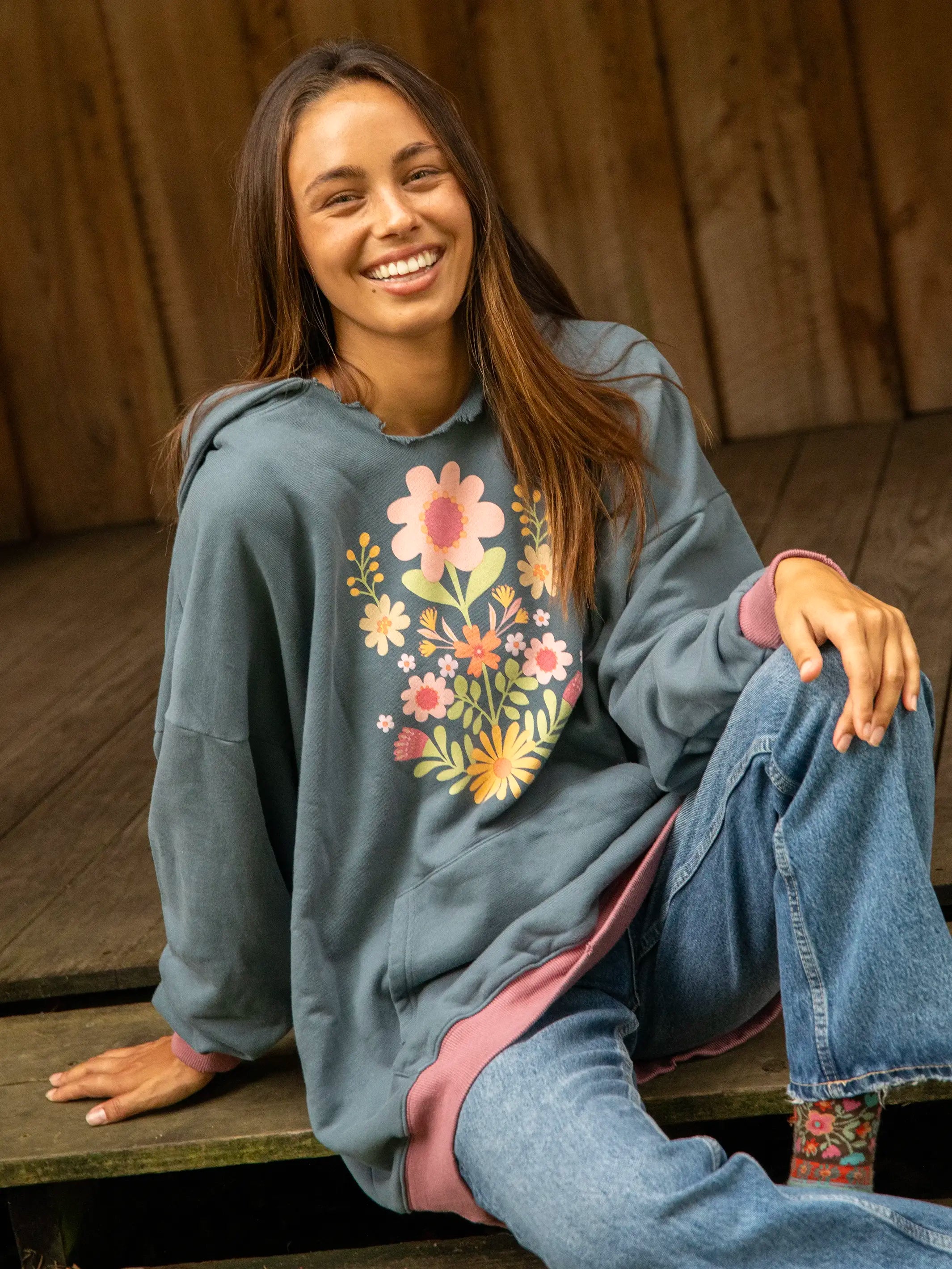 Oversized Graphic Sweatshirt - Washed Navy Folk Flower